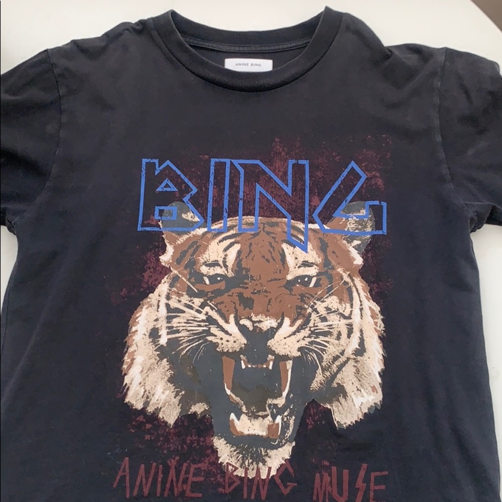 Tee